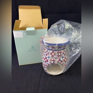 PartyLite Quilted Aroma Melts Wax Warmer Red Blue Tart Burner 5.5" Americana
